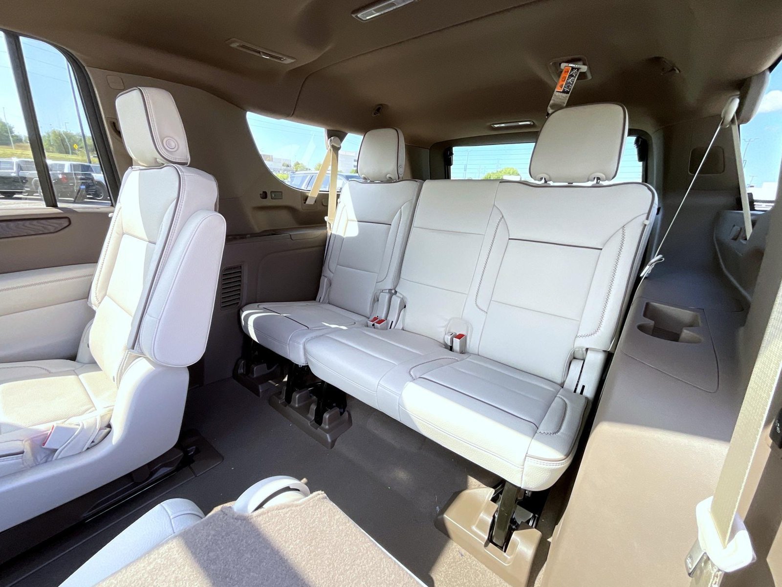 2026 GMC Yukon XL Denali - Photo 20