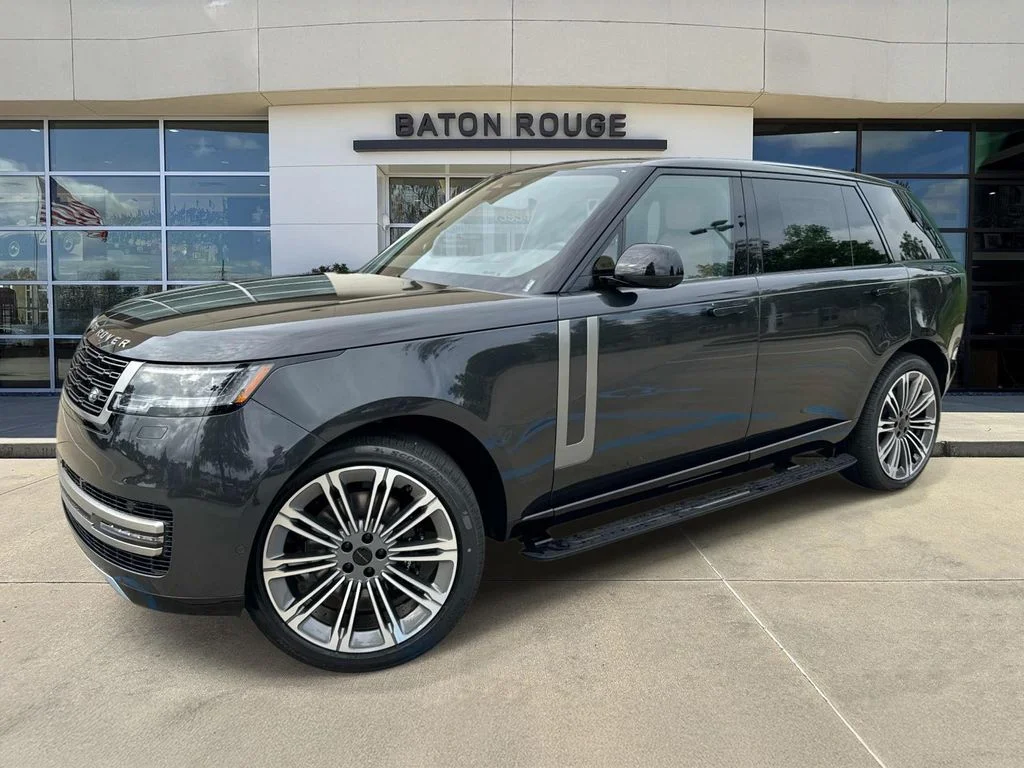 2026 Land Rover Range Rover 3.0 SE LWB 7's photo