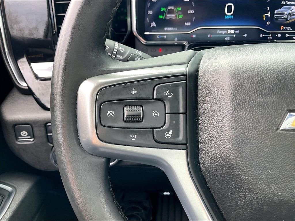 Used 2025 Black Chevrolet LT image 21