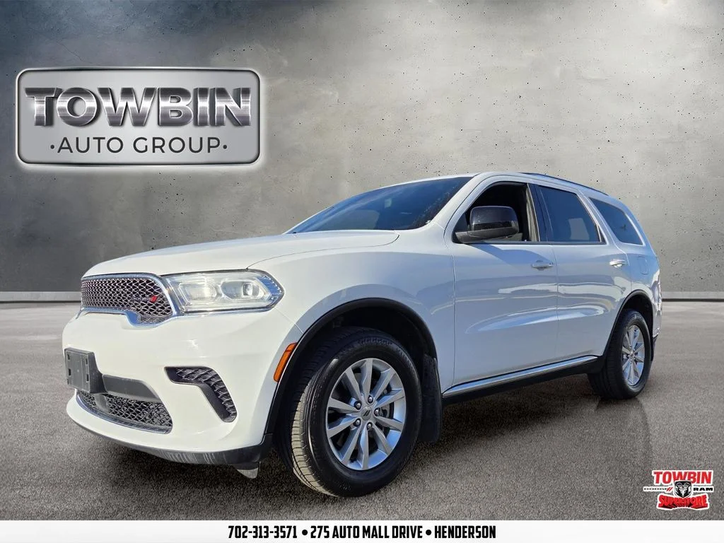 Used 2023 White Dodge SXT image 1