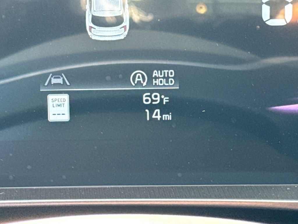 Used 2025 Black Kia S image 28