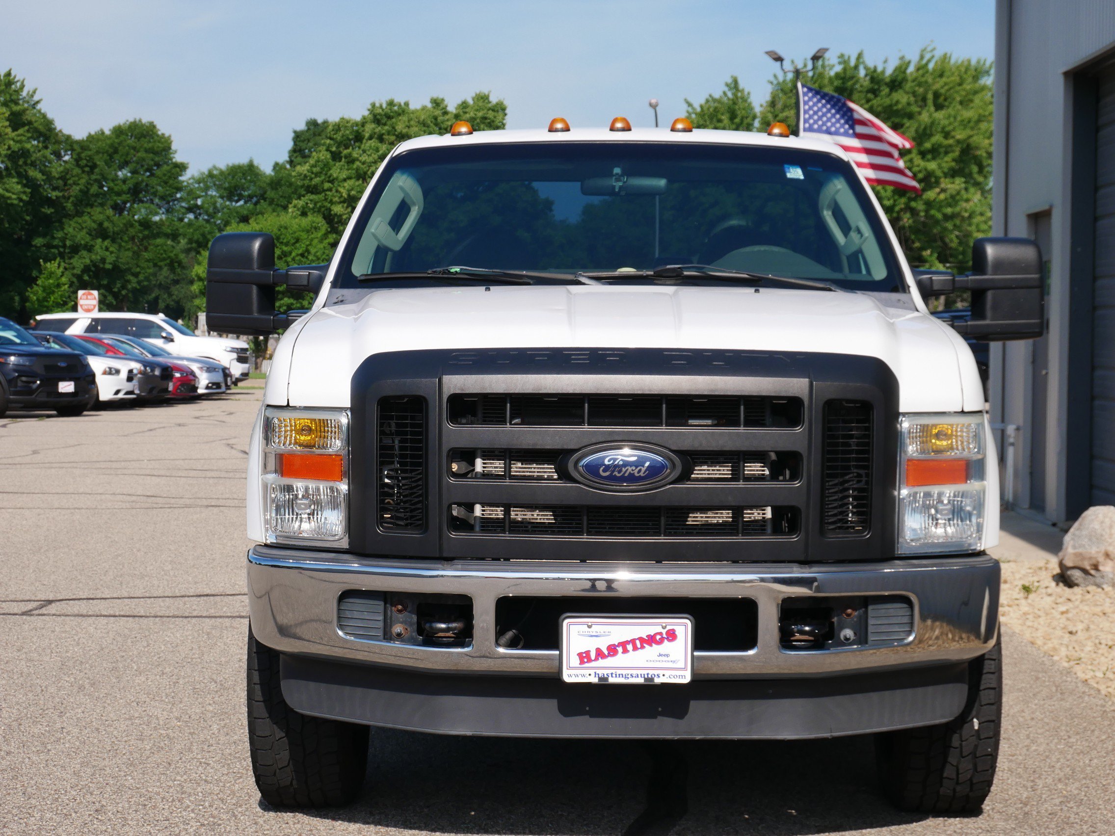 Used 2010 White Ford XL image 8