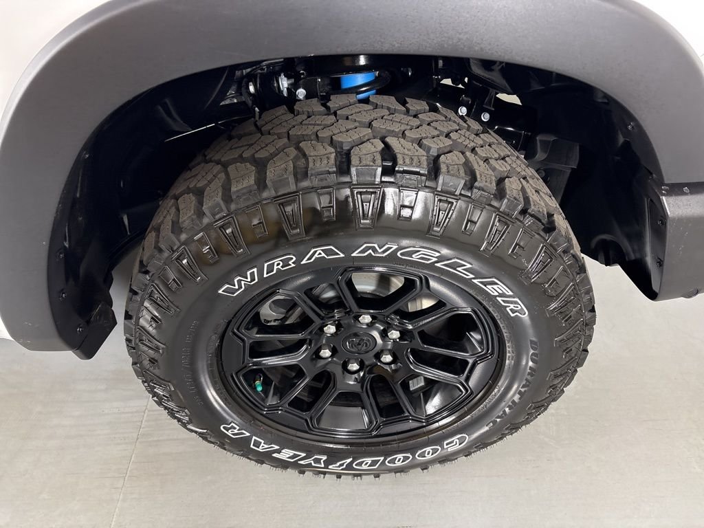 New 2026 Bright White Clear-Coat Exterior Paint RAM Rebel image 11