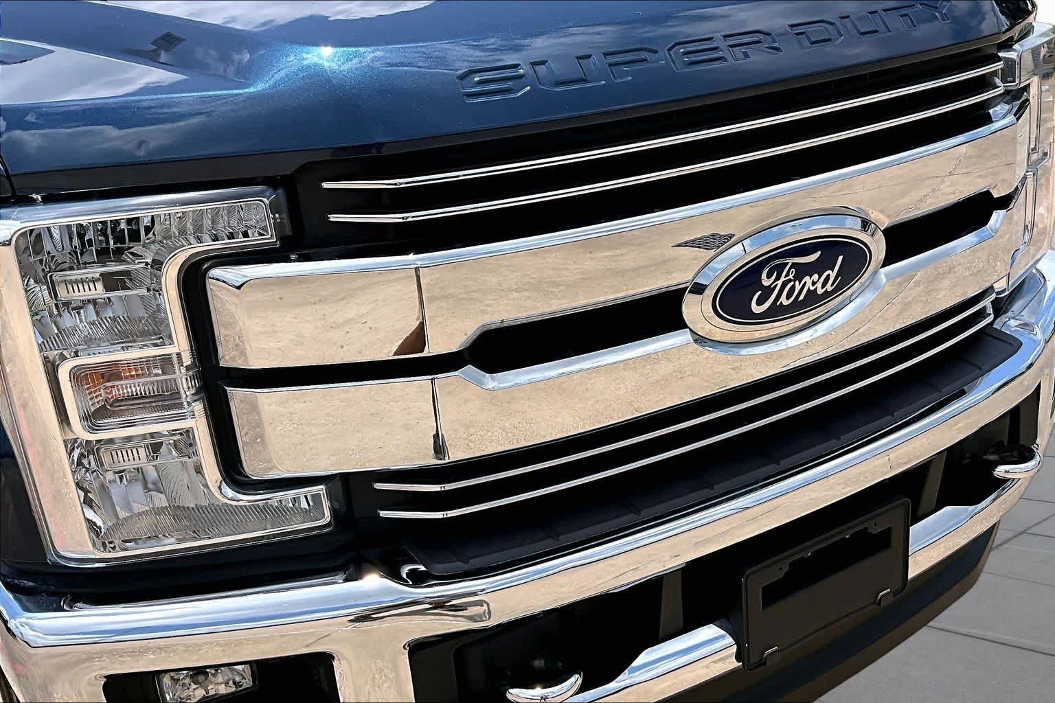 Used 2019 Blue Jeans Metallic Ford LARIAT image 29