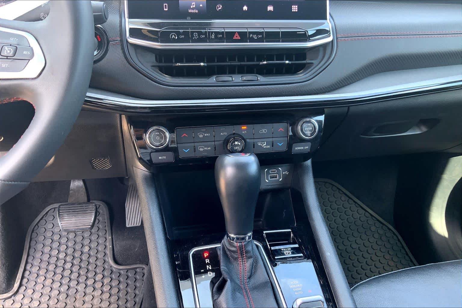2025 Jeep Compass Trailhawk - Photo 32