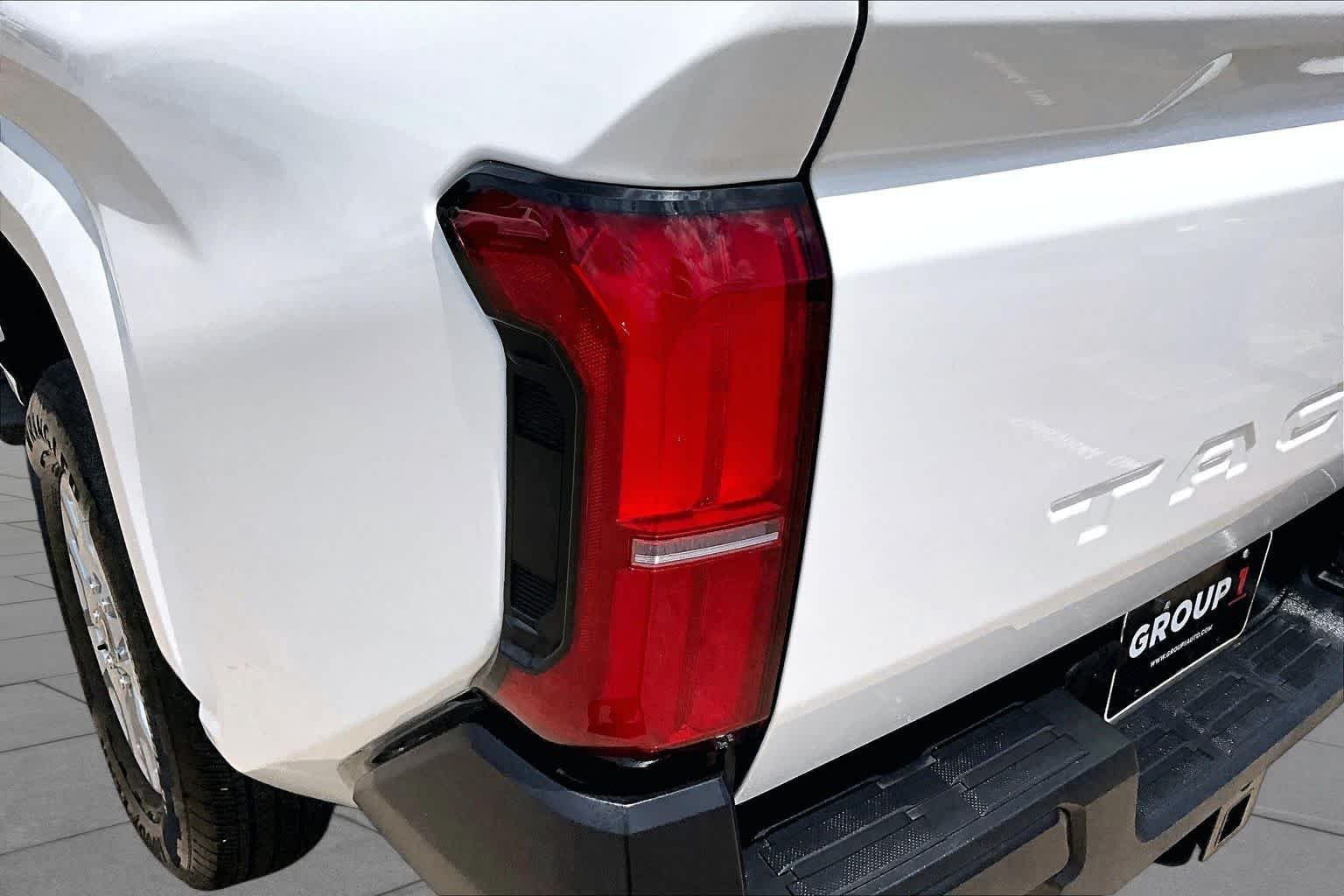 Used 2025 Ice Cap Toyota SR image 27