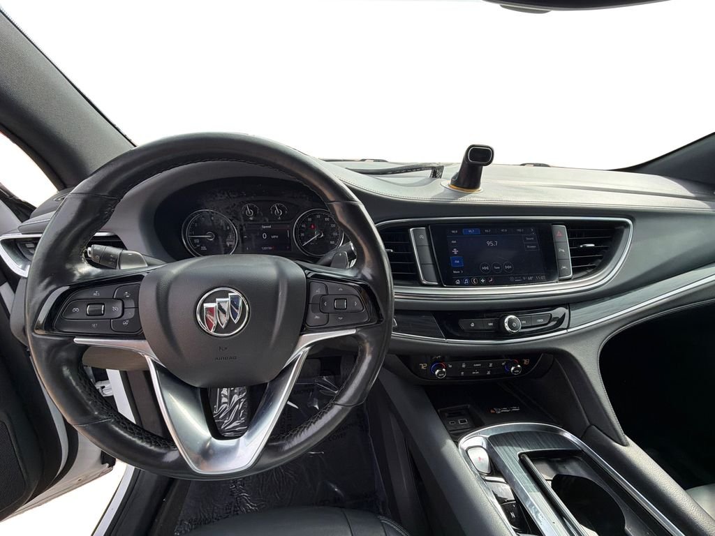 Used 2022 White Buick Essence image 20