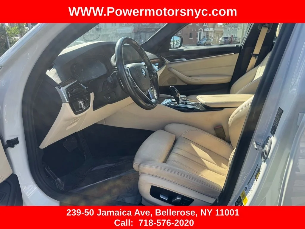 Used 2020 White BMW 530i xDrive image 23
