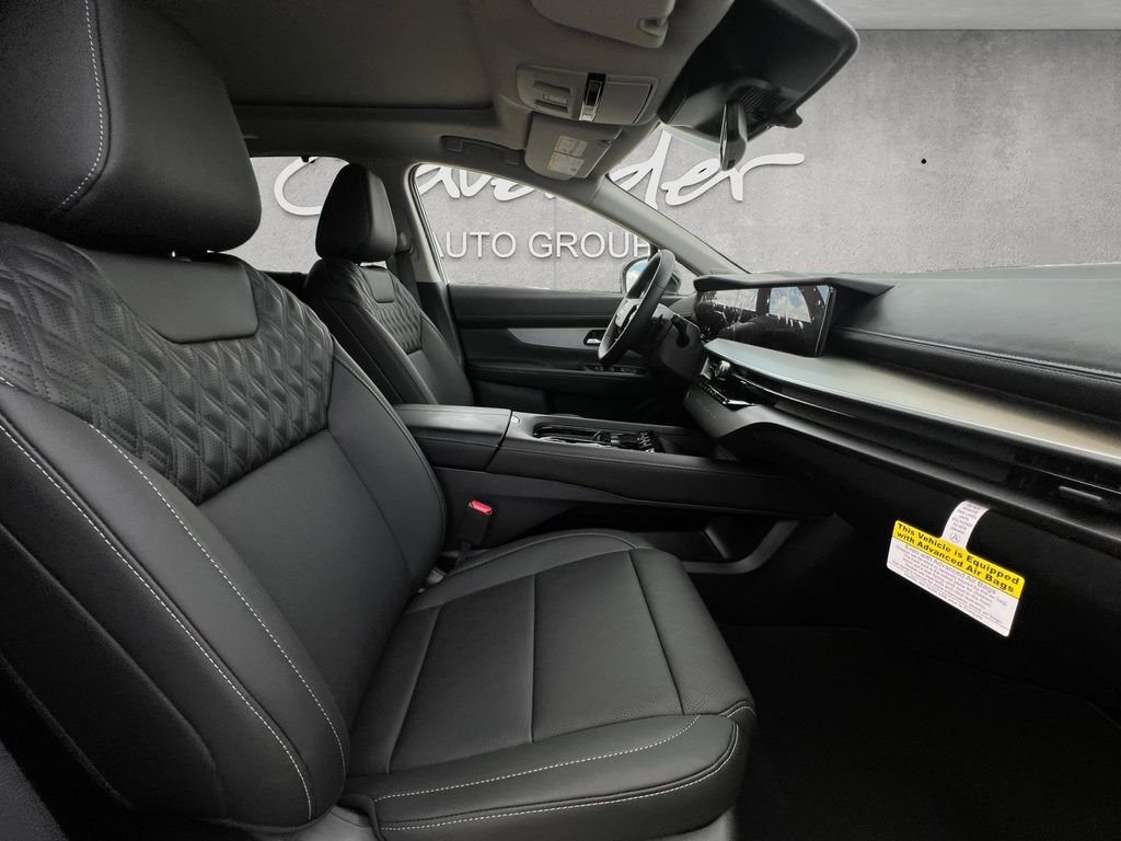 New 2026 Everest White Pearl TriCoat / Super Black Two-tone Nissan Platinum image 25