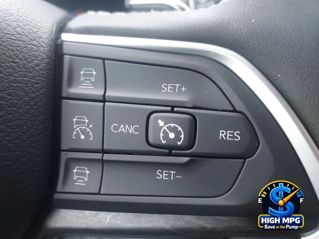 Used 2024 White Jeep 4xe image 22