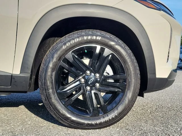 2026 Chevrolet Trax Activ - Photo 5