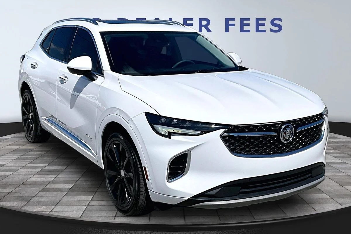 Used 2021 White Buick FWD Avenir image 3