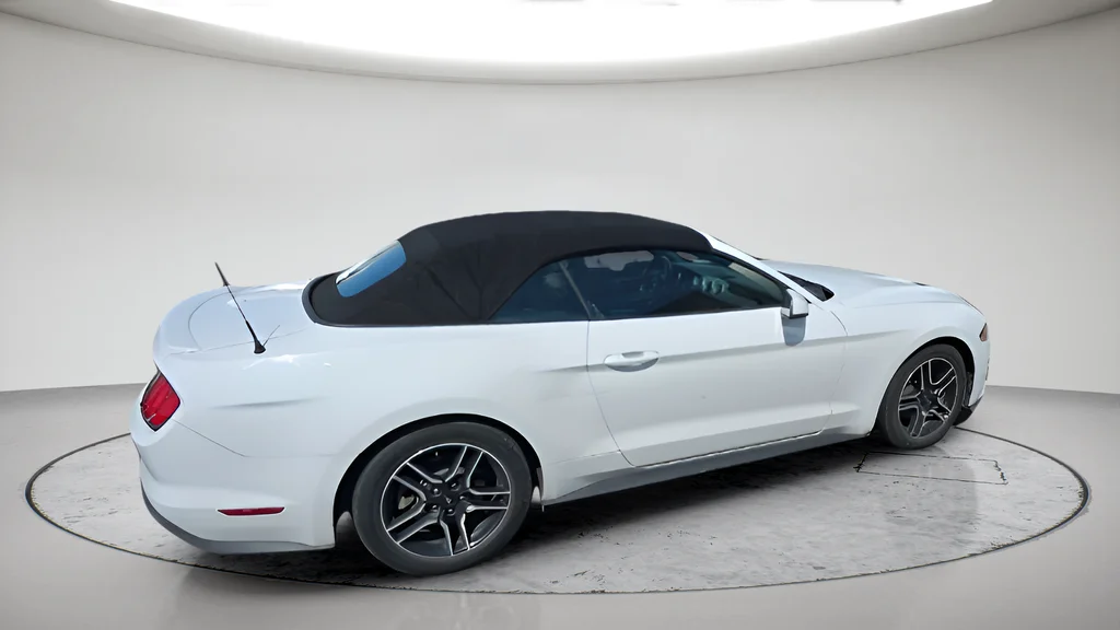 Used 2018  Ford EcoBoost Premium image 2