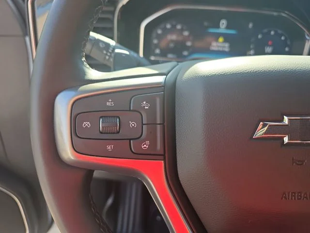 Used 2025 White Chevrolet RST image 17