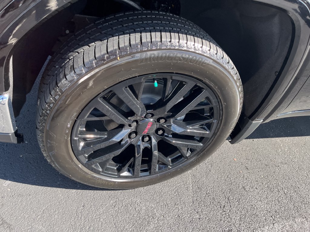 New 2026 Onyx Black GMC SLT image 9