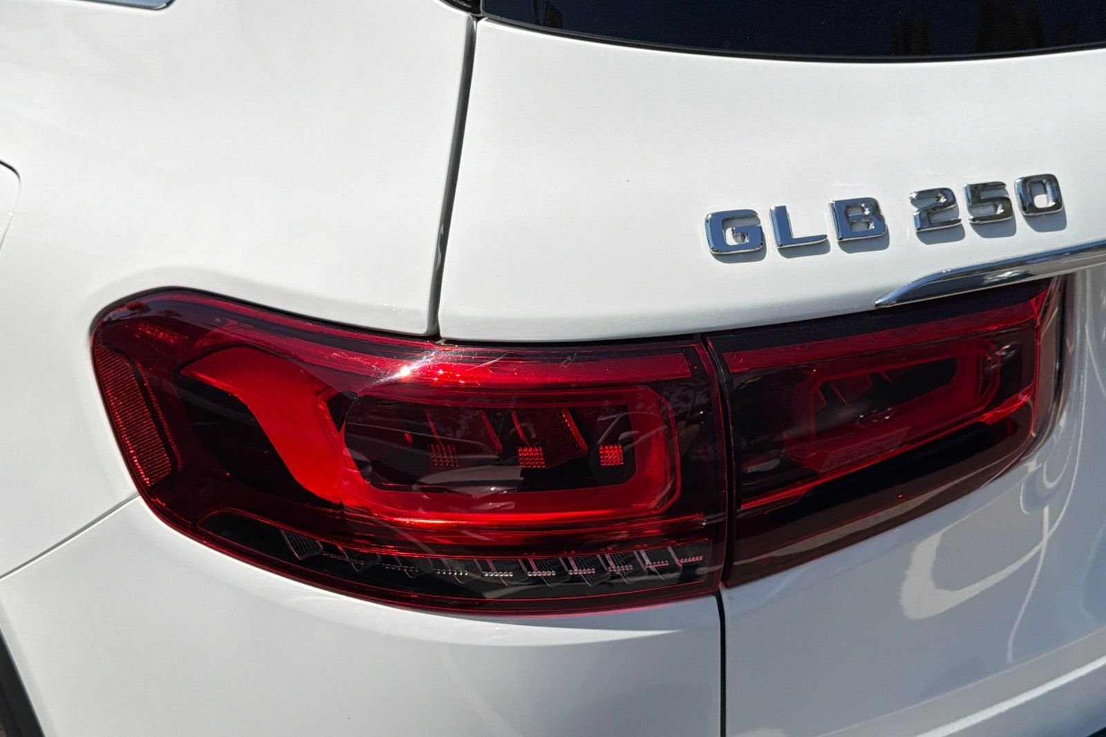 Certified Used 2022 White Mercedes-Benz GLB 250 image 11