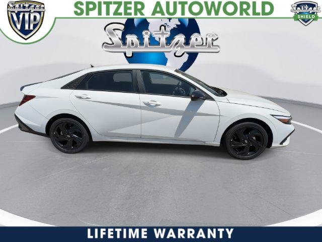 New 2026 White Hyundai SEL Sport image 17