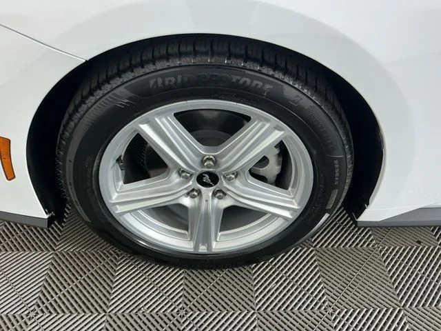 New 2026 Oxford White Ford EcoBoost image 25