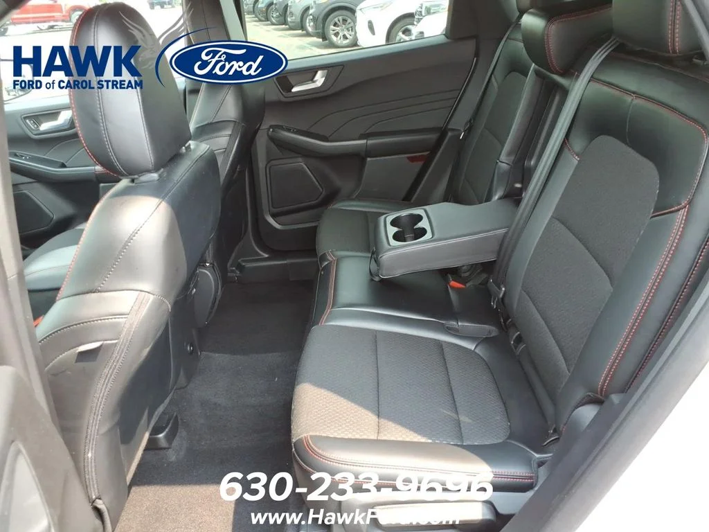 Used 2025 Silver Metallic Ford ST-Line Select image 28