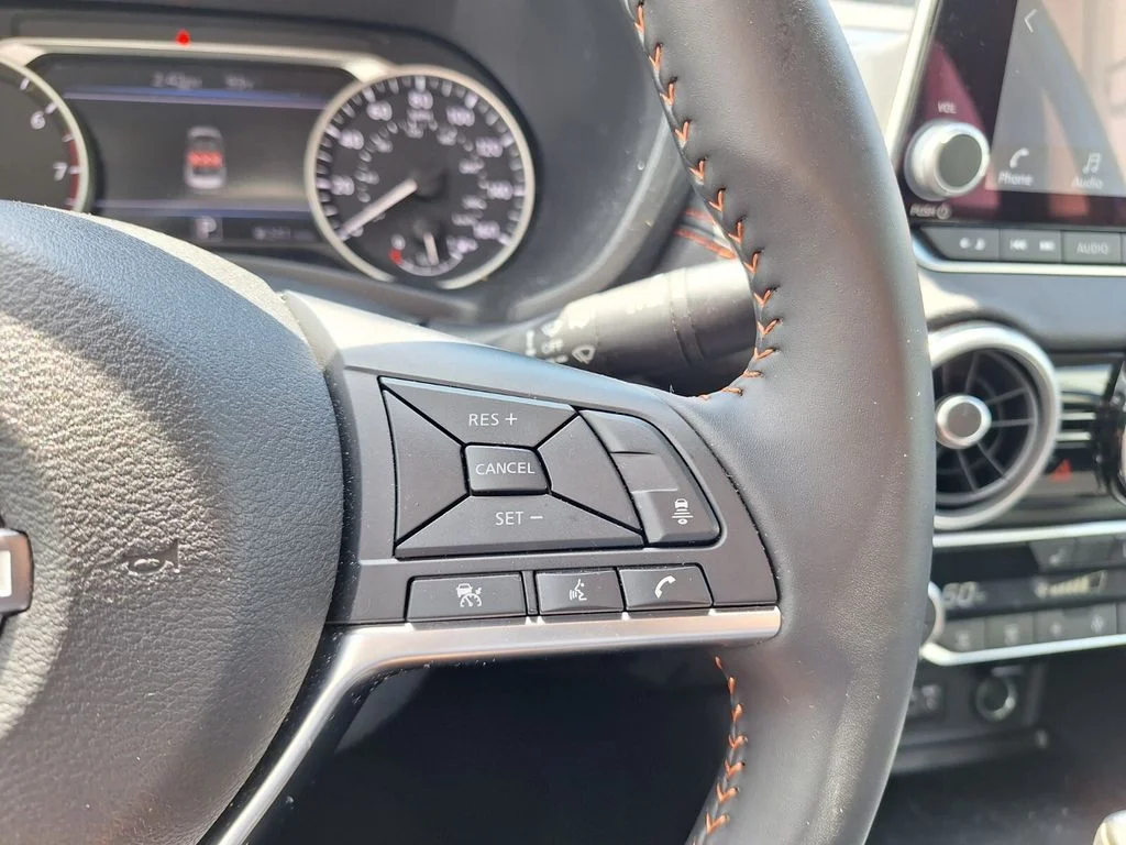 Certified Used 2025 Blue Nissan SR image 15
