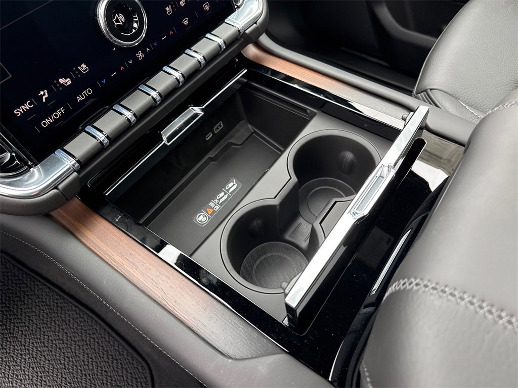 2026 GMC YUKON XL - Image 25