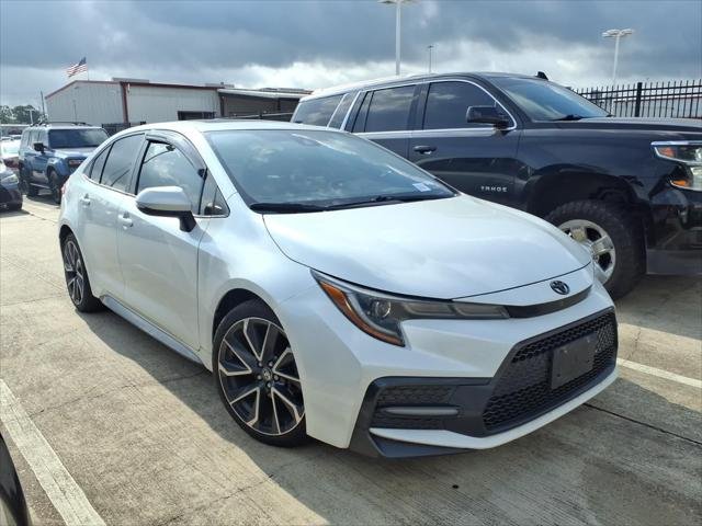 Certified Used 2022 WIND CHILL PEARL Toyota  image 1