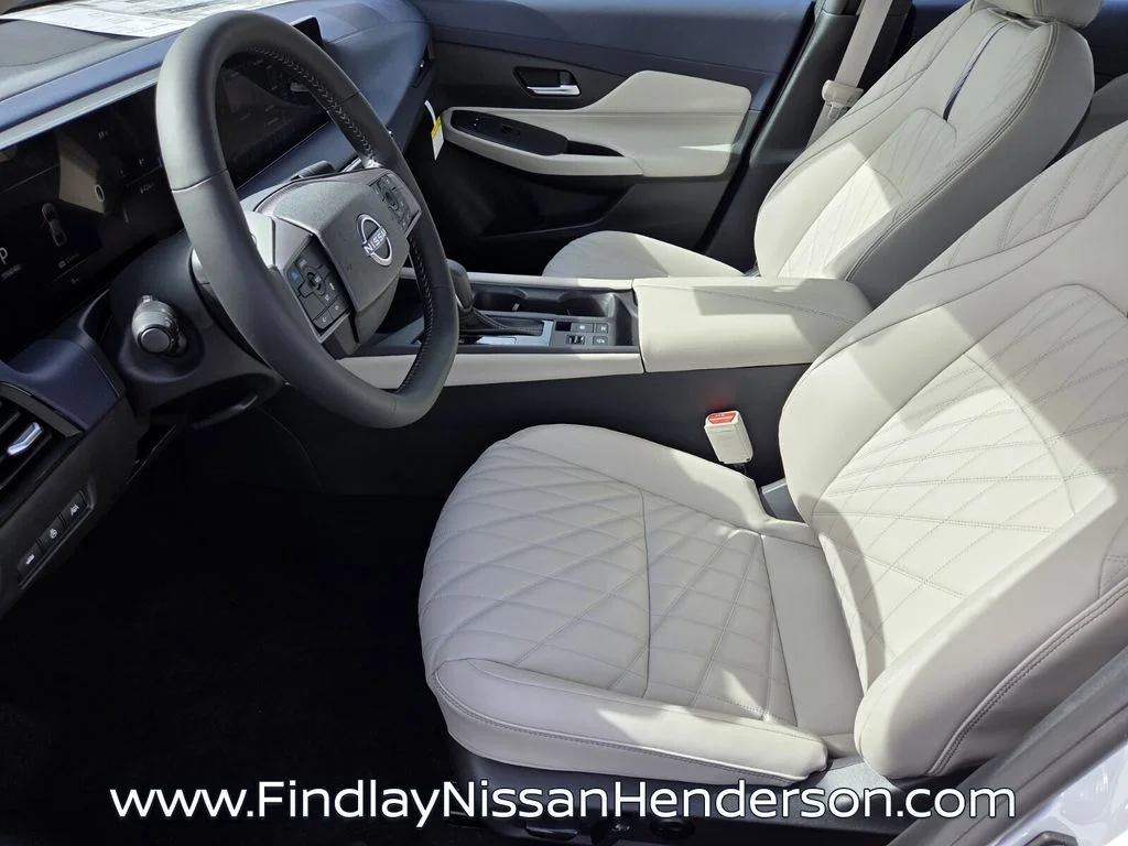 New 2026 Aspen White TriCoat Nissan SL image 7
