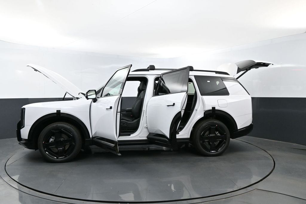 New 2027 Glacial White Pearl Kia X-LINE SX image 33