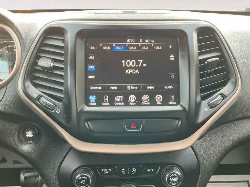 Used 2017 Black Jeep Limited image 15