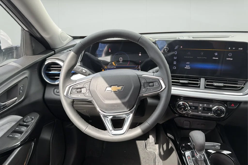 New 2026 Summit White Chevrolet LT image 21