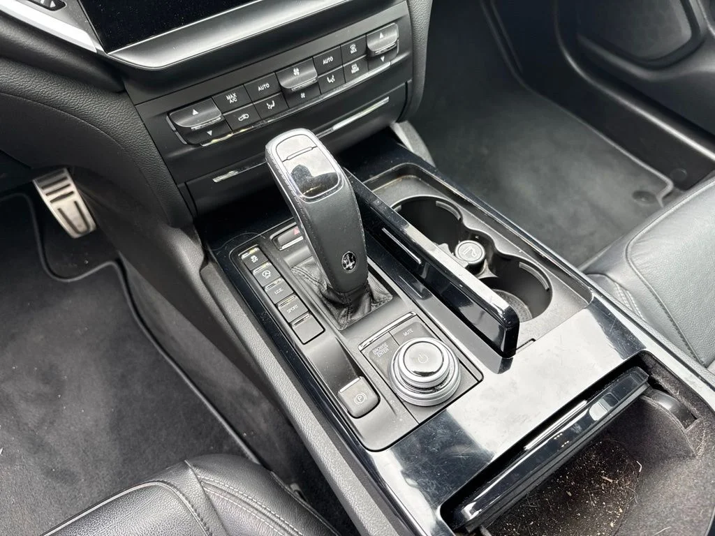 Used 2022  Maserati GT image 11
