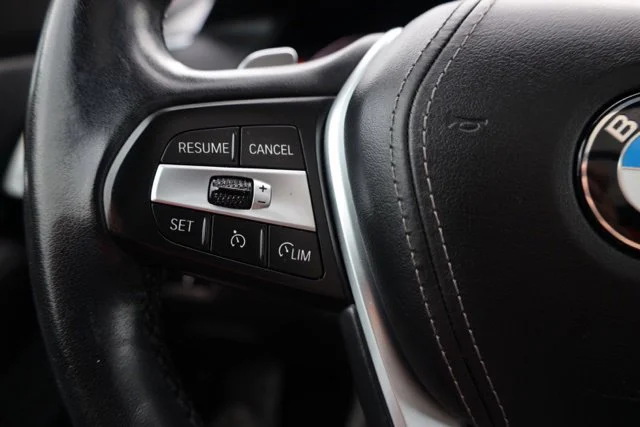 Used 2020 Black BMW xDrive40i image 27
