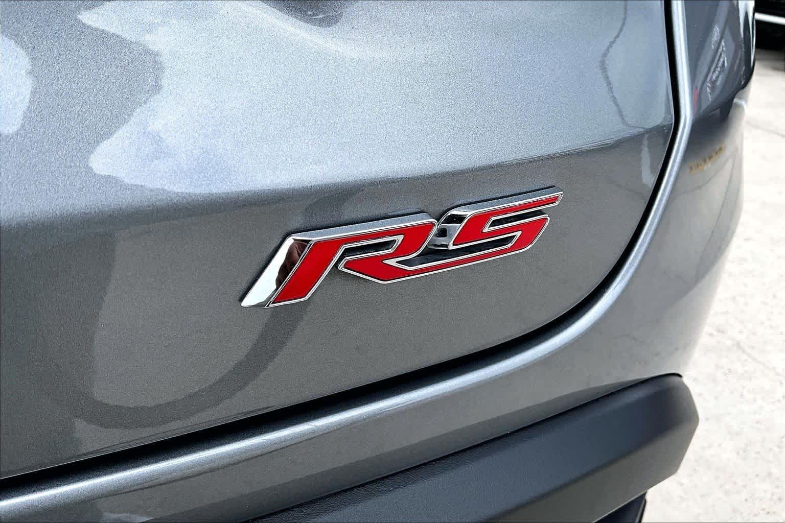 Used 2024 Sterling Gray Metallic Chevrolet 2RS image 10