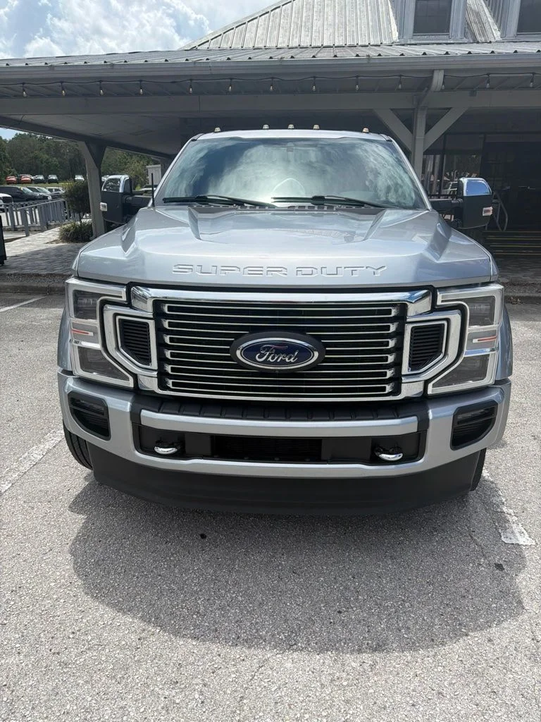 Used 2022 Silver Metallic Ford Platinum image 2