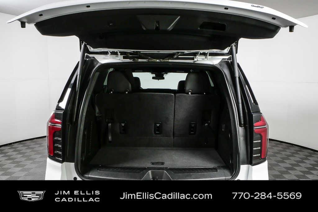 Used 2025 Summit White Chevrolet LT image 30
