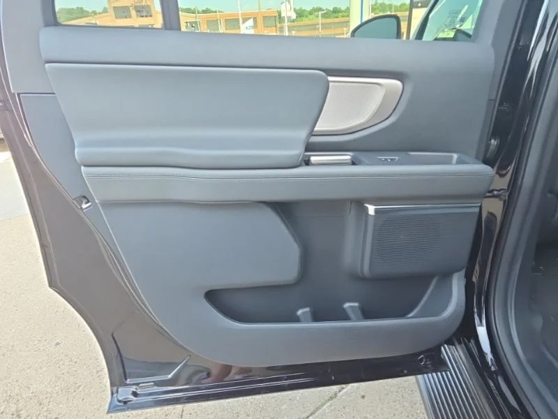 New 2026 Agate Black Metallic Ford MAX Active image 22