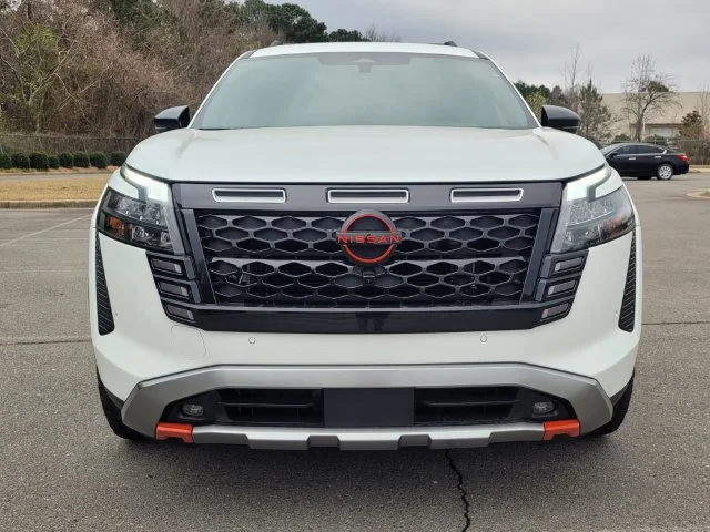 New 2026 Everest White Pearl TriCoat Nissan Rock Creek® image 8