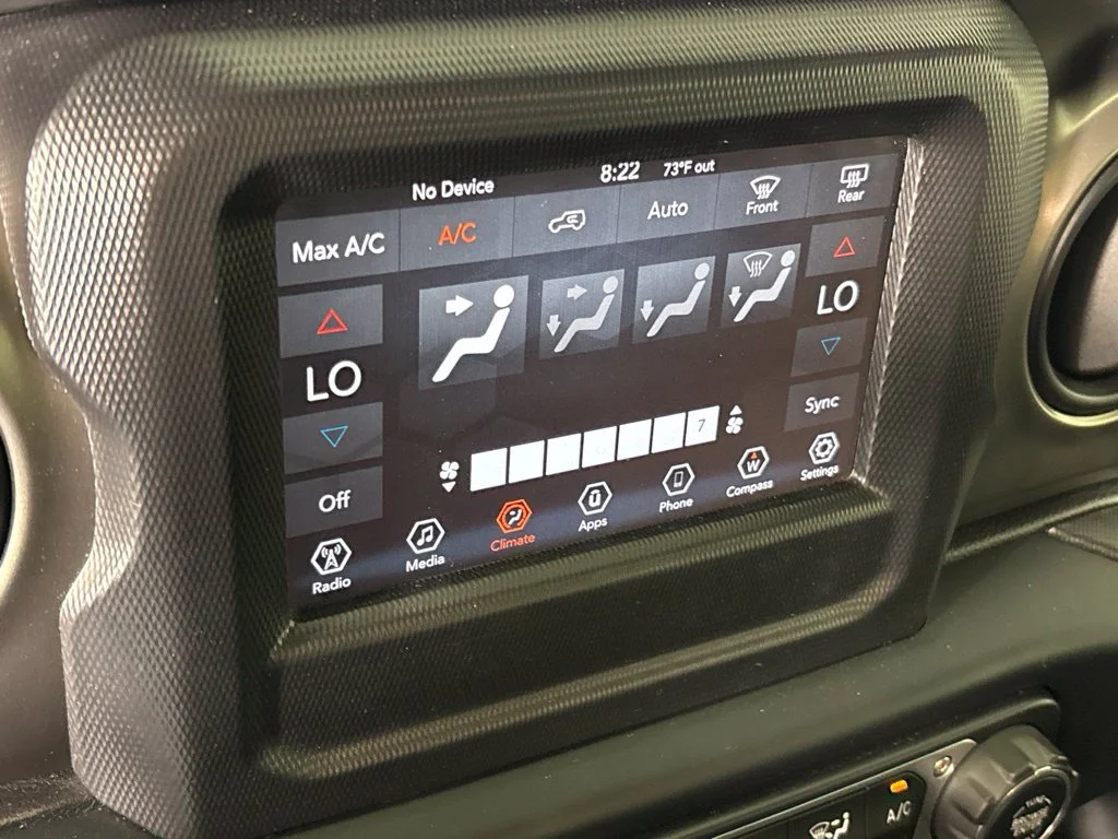 Used 2019 Green Jeep Sport S 4x4 image 34
