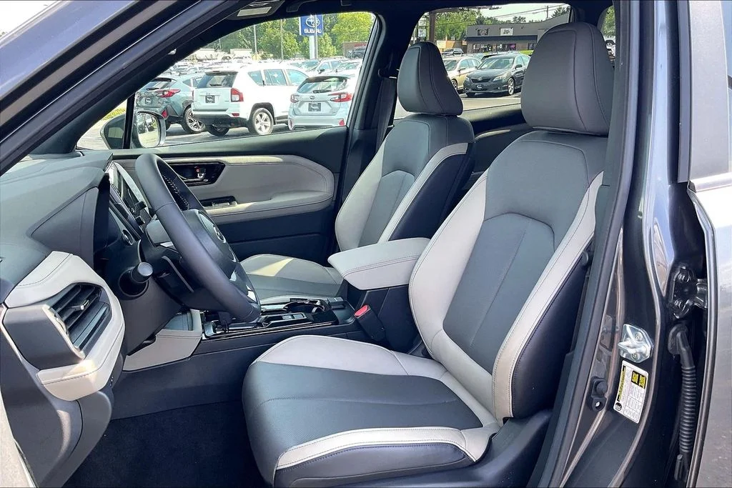 New 2026 MAGNETITE GRAY METALLIC Subaru Limited Hybrid image 9