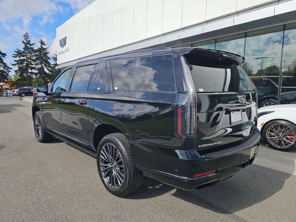 Certified Used 2026 Black Raven Cadillac Platinum Sport image 5