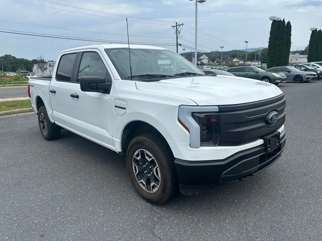 Used 2023 Oxford White Ford Pro image 1