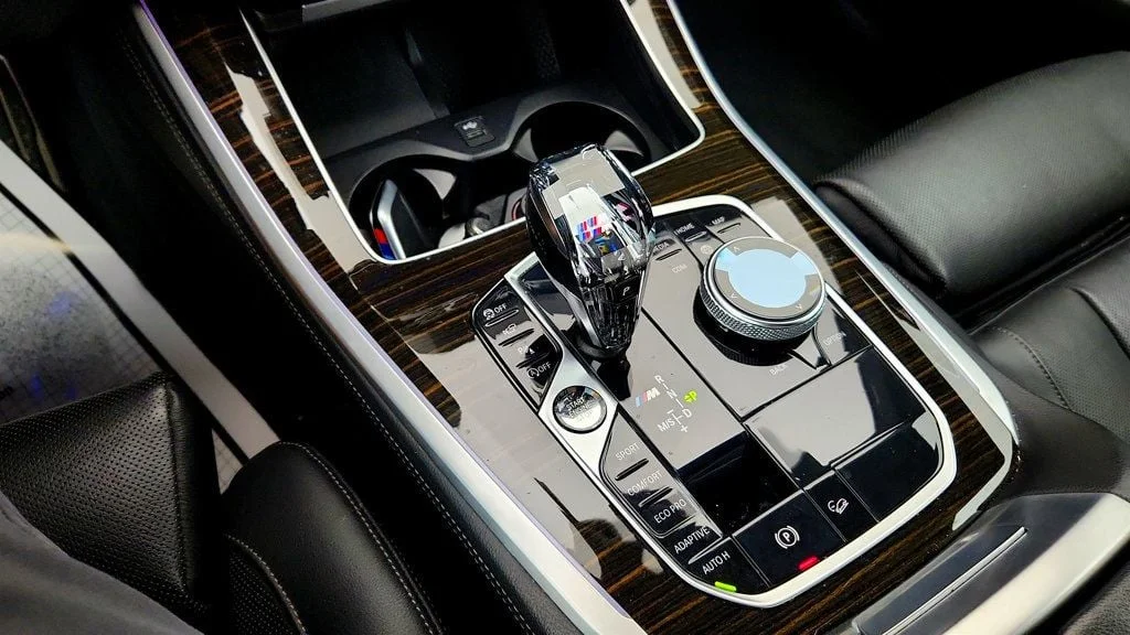Used 2020 Arctic Grey Metallic BMW M50i w/ Driving Assist Pro, Luxury Seating & Premium Pkg image 17