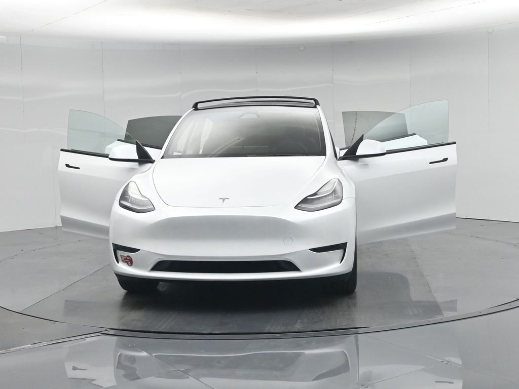 Used 2023 White Tesla Long Range image 28
