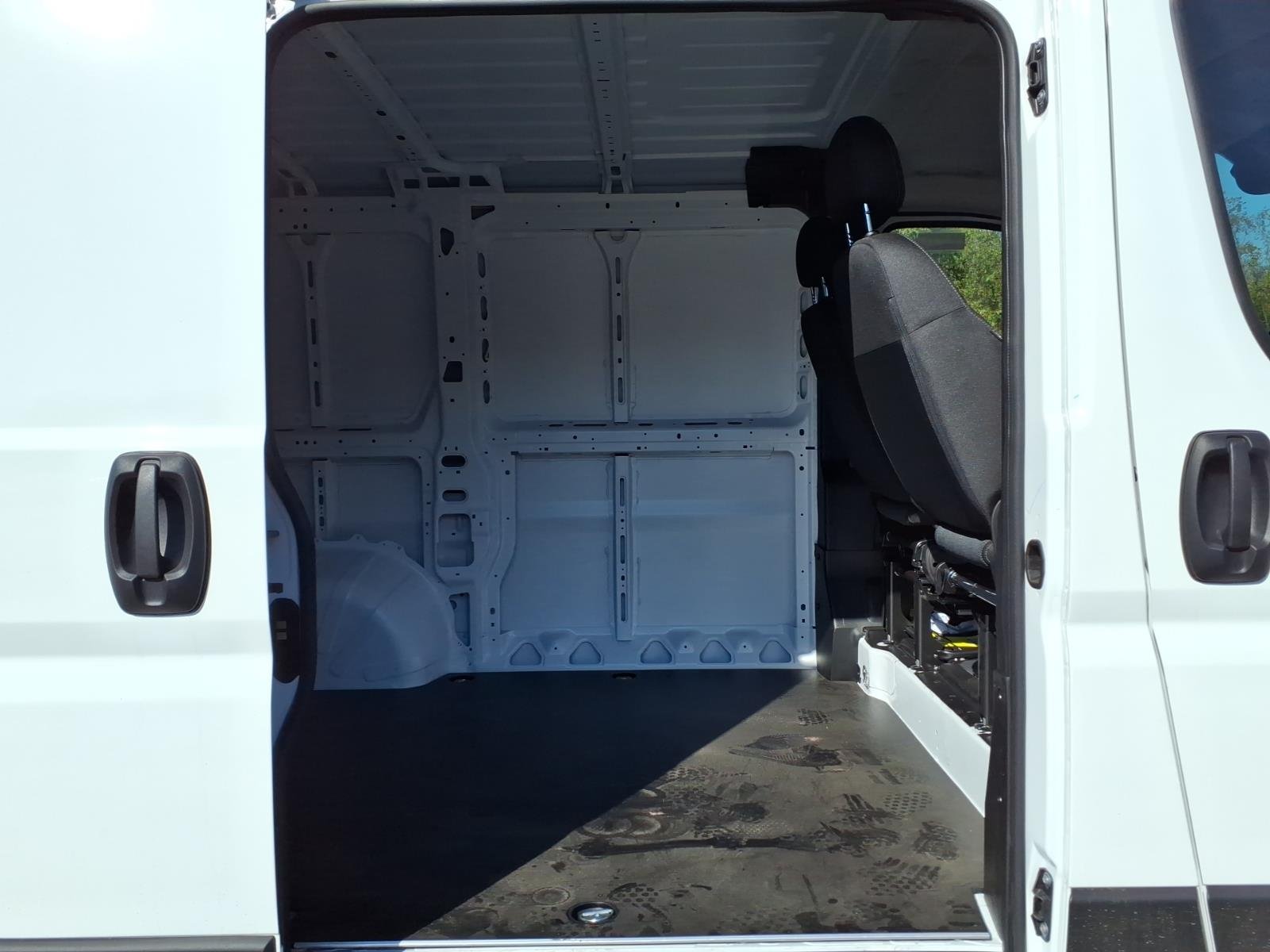New 2027 Bright White Clearcoat RAM Tradesman image 11