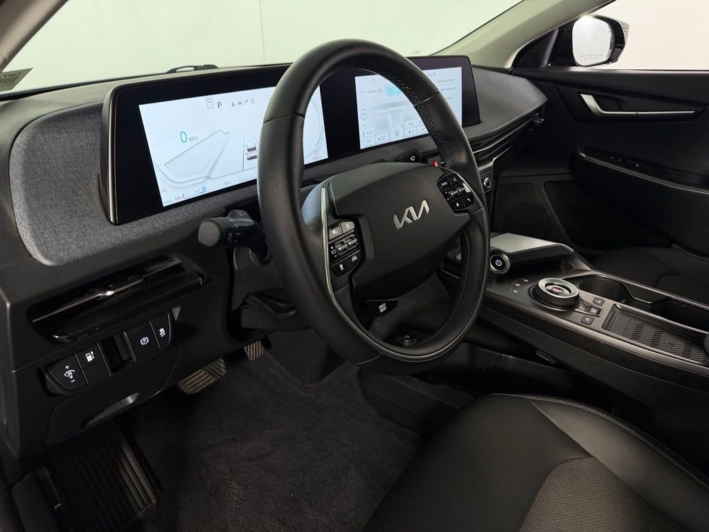 Used 2024 Blue Kia Light image 14