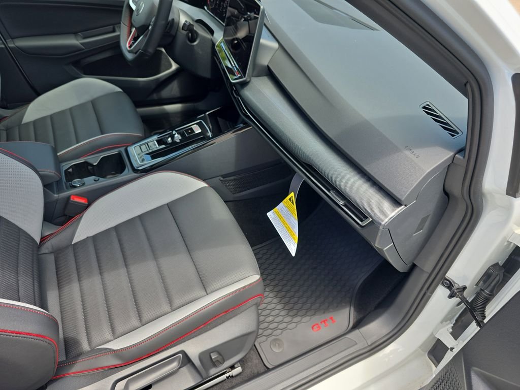 2026 Volkswagen Golf GTI SE - Photo 36