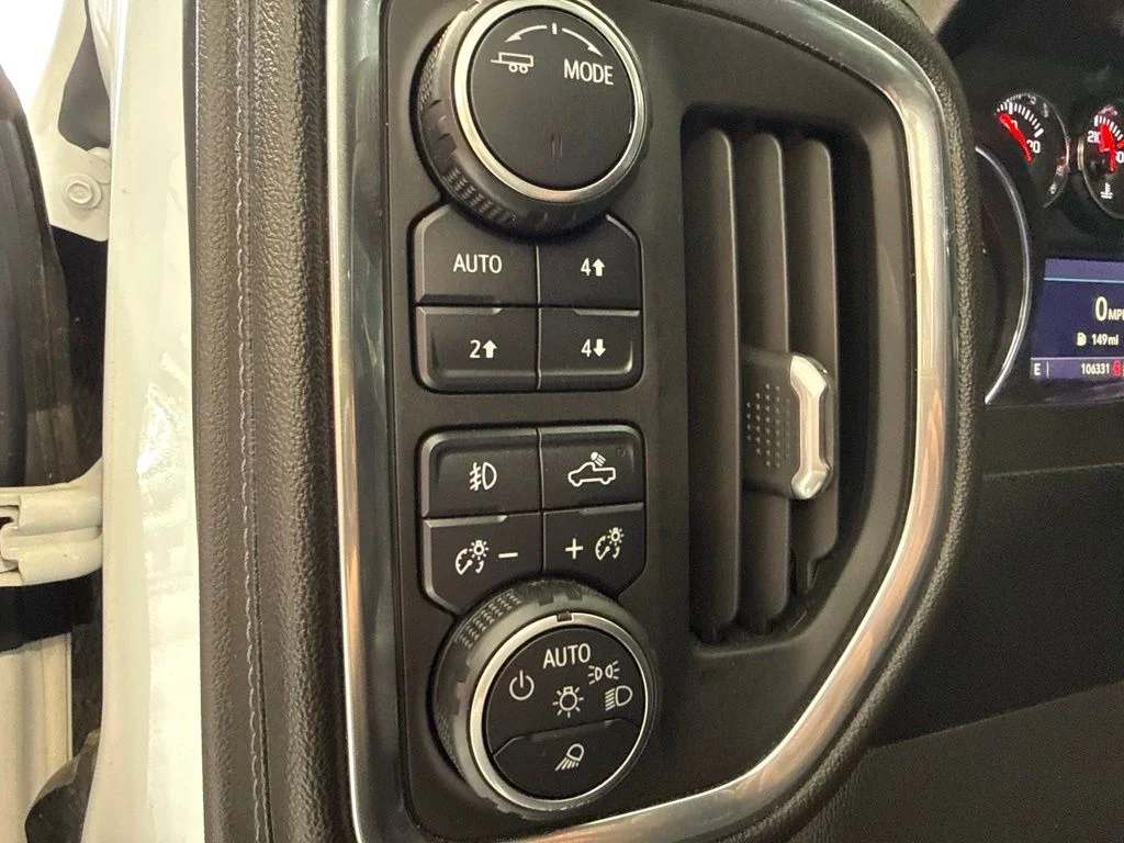 Used 2021 White Chevrolet LT Trail Boss image 23