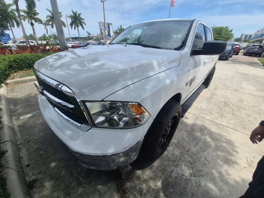 2019 RAM 1500 Classic SLT Crew Cab 6'4's photo