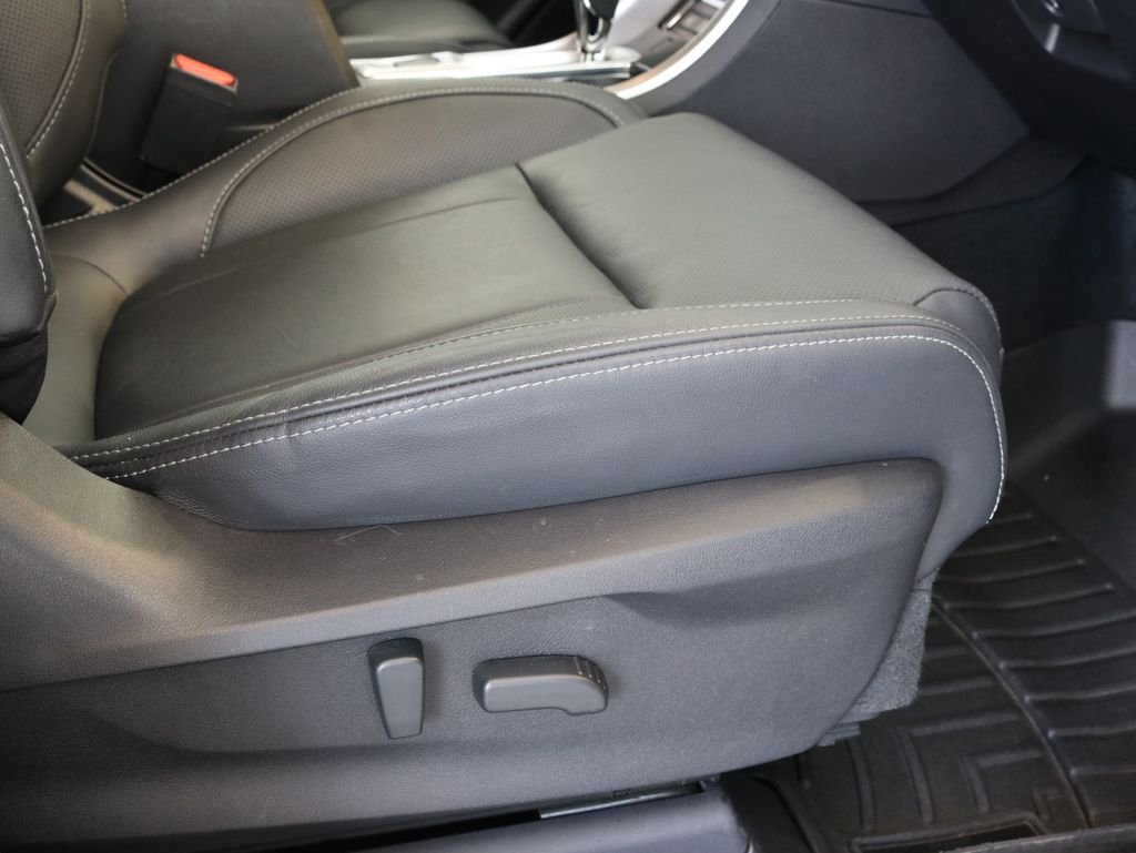 Used 2020 White Subaru Limited image 50