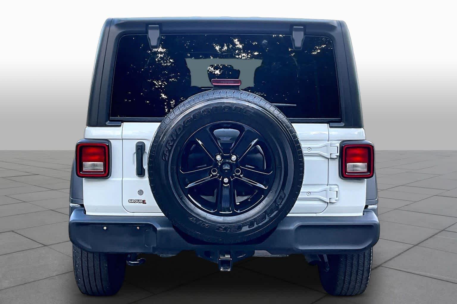 Used 2019 Bright White Clearcoat Jeep Sport Altitude image 5